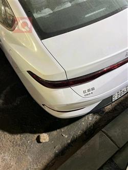 بی وای دی Qin Plus